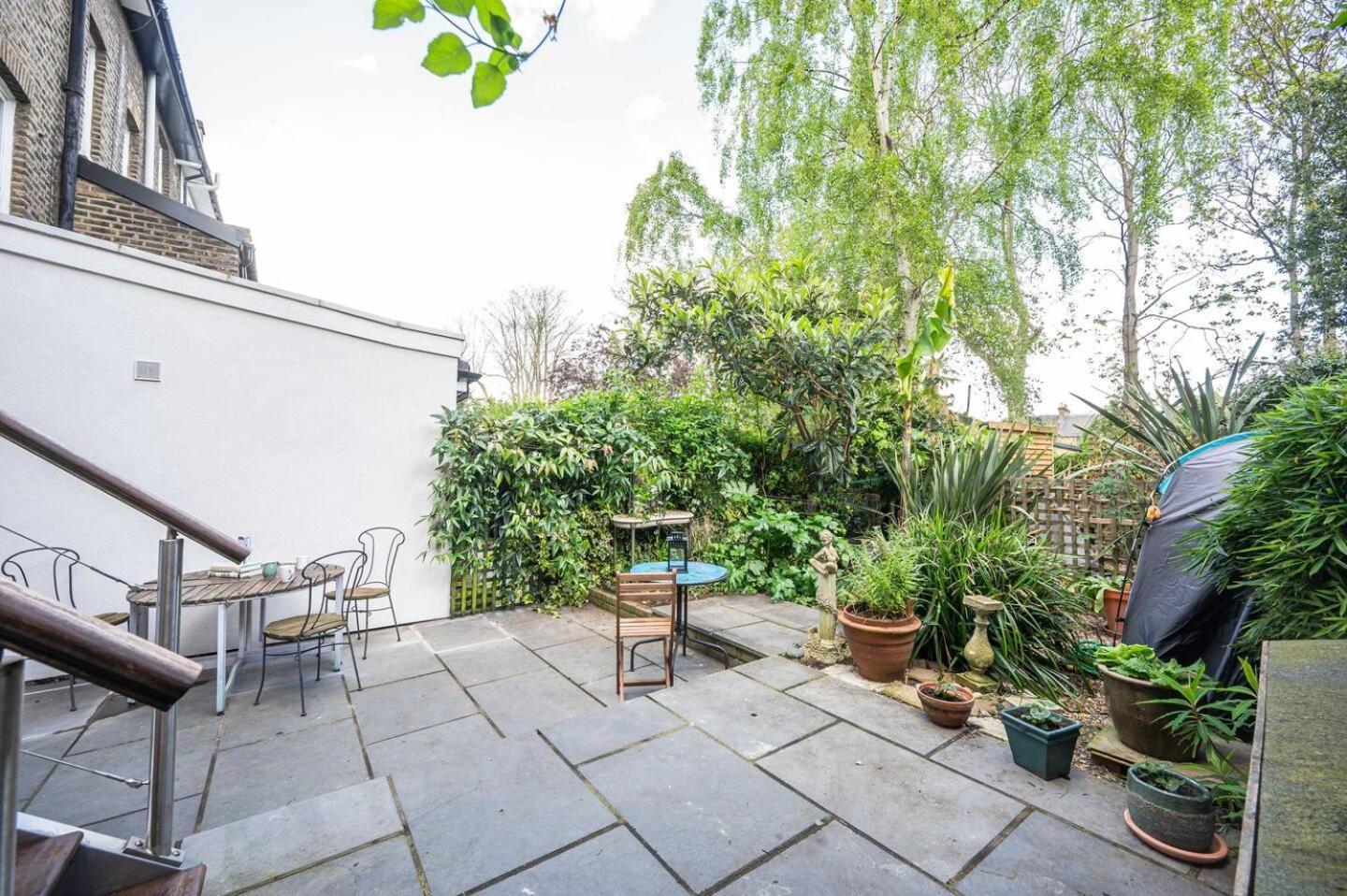 Spacious 20min To Bridge Pass The Keys Appartamento Londra