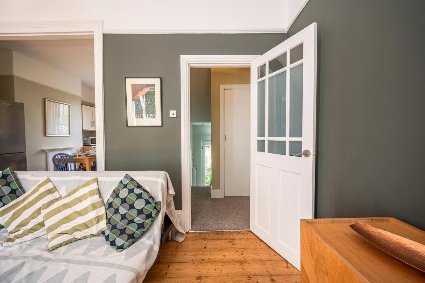 Spacious 20min To Bridge Pass The Keys * Londra